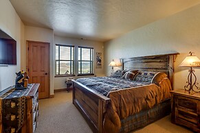 1 Mi to Granby Ranch: Mtn Home w/ Deck