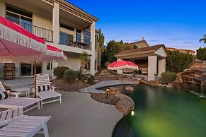 Luxe Fountain Hills Home w/ Infinity Pool!