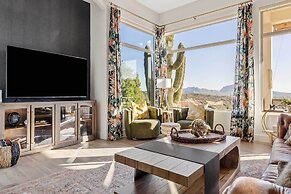 ~ 21 Mi to Scottsdale: Home w/ Infinity Pool!