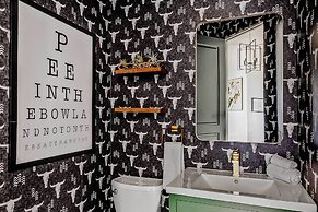 ~ 21 Mi to Scottsdale: Home w/ Infinity Pool!