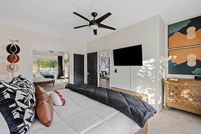 ~ 21 Mi to Scottsdale: Home w/ Infinity Pool!