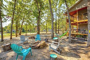 Lake View & Decks: Waterfront Cedar Creek Retreat!