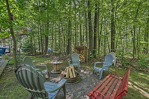 Lovely Roscommon Cabin < 3 Mi to Higgins Lake!