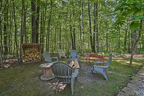 Lovely Roscommon Cabin < 3 Mi to Higgins Lake!