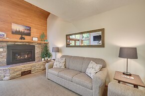 Cozy Alpine Escape: Ski-in/out at Lutsen Mtns