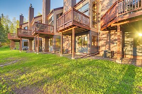 Cozy Alpine Escape: Ski-in/out at Lutsen Mtns