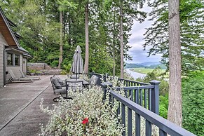 Luxe Coos Bay Escape w/ Patio + River Views!