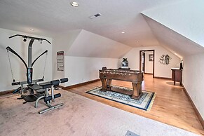 Luxe Coos Bay Escape w/ Patio + River Views!