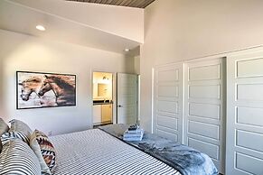 Fireplace, Mogollon Rim Views: Luxury Pine Home