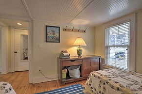 Kennebunk Cottage w/ Yard < 1 Mi to Beach!