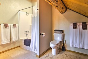 Stunning Mountain-view Ranch on 132 Acres!