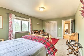 Family-friendly Bend Home w/ Hot Tub & Yard!
