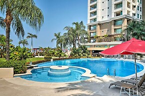 Beachfront Resort Condo w/ Wraparound Balcony!