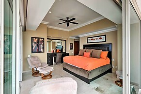 Beachfront Resort Condo w/ Wraparound Balcony!