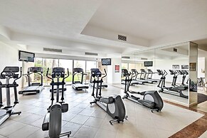 Beachfront Resort Condo w/ Wraparound Balcony!