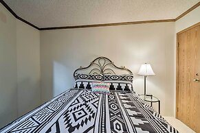 Cozy Ruidoso Condo-by Grindstone Lake+skiing!