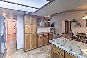 4 Mi to Lake Havasu: Luxe Home in Arizona!