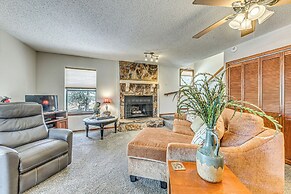 Condo w/ Hot Tub ~ 4 Miles to Ruidoso Winter Park!