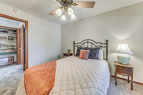 Condo w/ Hot Tub ~ 4 Miles to Ruidoso Winter Park!