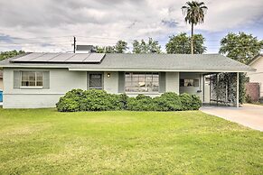 Phoenix Desert Getaway: Pool, Grill & EV Charging!