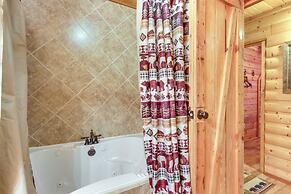 Backyard & Porch: Rural Cosby Log Cabin!