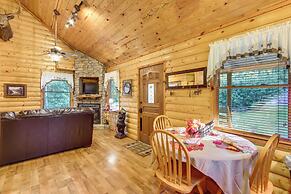 Backyard & Porch: Rural Cosby Log Cabin!