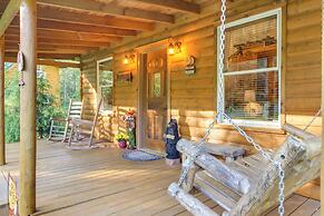 Backyard & Porch: Rural Cosby Log Cabin!