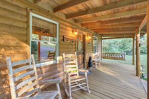 Backyard & Porch: Rural Cosby Log Cabin!