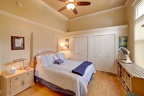 Walk to Water St & River: Quaint Saugatuck Apt