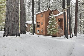 Chic Truckee Cabin Close to Golf Course & Hiking