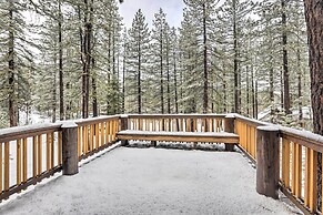 Chic Truckee Cabin Close to Golf Course & Hiking