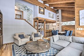 Chic Truckee Cabin Close to Golf Course & Hiking