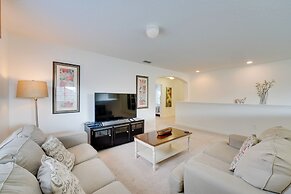Spacious Resort Home w/ Pool - 11 Mi to Disney!
