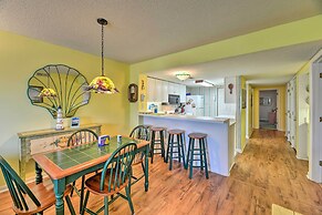 Point Emerald Resort Retreat: Walk to Beach!