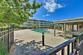 Point Emerald Resort Retreat: Walk to Beach!