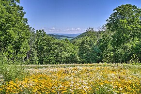 La Crescent Cottage on Minnesota Bluffs w/ View!