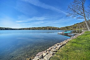 Lakeside Milford Home w/ Fire Pit & Paddleboat