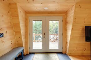 Cozy Apt w/ Deck, ~ 5 Miles to Acadia Nat'l Park!