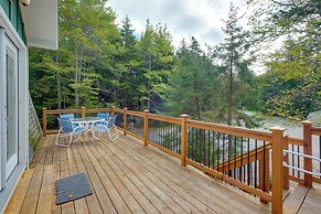 Cozy Apt w/ Deck, ~ 5 Miles to Acadia Nat'l Park!