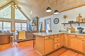 Idyllic Creekside Bryson City Gem w/ Hot Tub!