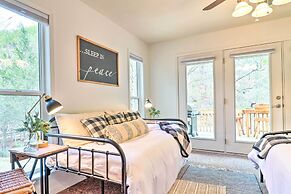 Idyllic Creekside Bryson City Gem w/ Hot Tub!