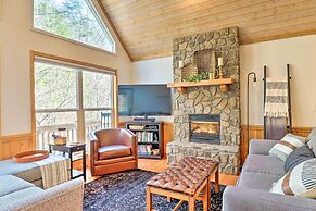 Idyllic Creekside Bryson City Gem w/ Hot Tub!