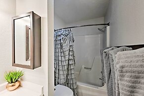 Pinetop Condo w/ Deck, Grill, 30 Mi to Sunrise Ski