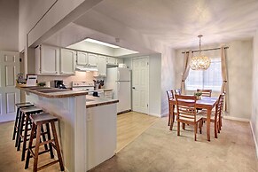 Pinetop Condo w/ Deck, Grill, 30 Mi to Sunrise Ski