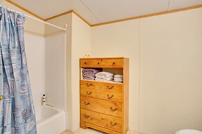 Lake Texoma Cabin Near Willow Springs Marina!