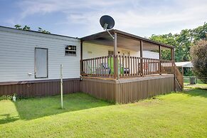 Lake Texoma Cabin Near Willow Springs Marina!