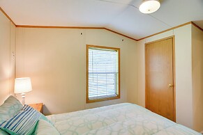 Lake Texoma Cabin Near Willow Springs Marina!