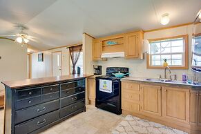 Lake Texoma Cabin Near Willow Springs Marina!