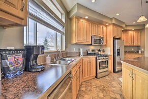 Charming Cody Vacation Home w/ Mtn Views!