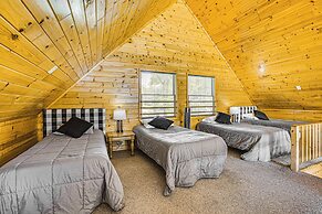 Peaceful Long Lake Cottage w/ Deck, Dock & Kayaks!